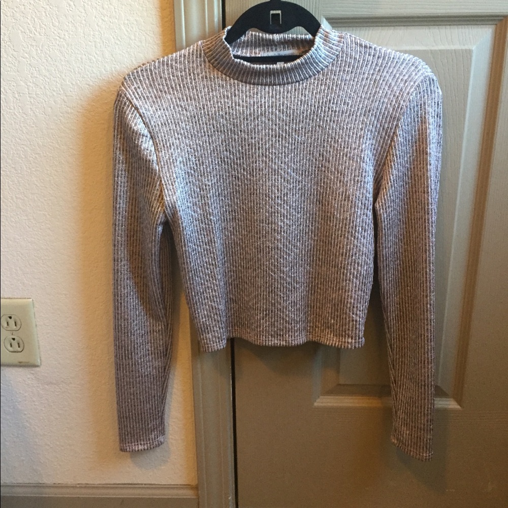 💋2 for $20!💋 Charlotte Russe Mock Neck Crop Top